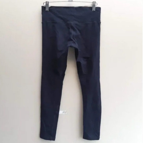 Aritzia The Group Babaton black leggings - Picture 5 of 6